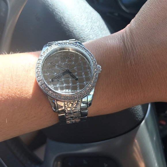 Watch - Picture 5 of 6